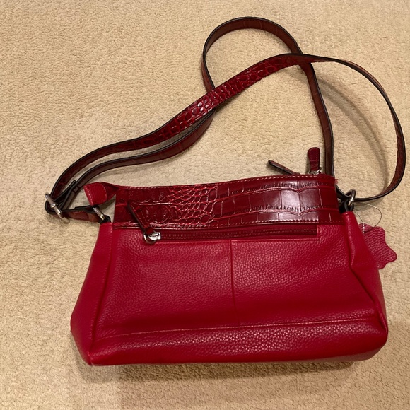 Giani Bernini Red Leather Pebble and Crocodile Style Embossed Bag - Picture 2 of 4
